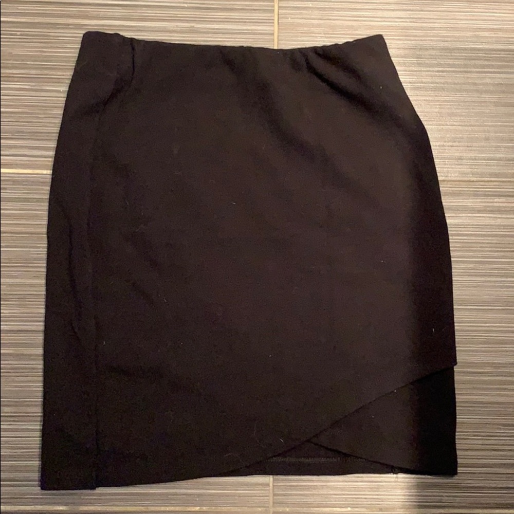 Aritzia pull on skirt